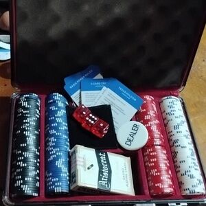 75 Or Best Offer.Aristocrat Casino Poker Set Very Nice Steal And Wooden Box Obo